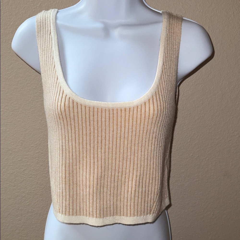 Wild Fable Beige Ribbed Knit Tank Crop Top Women’s Size L